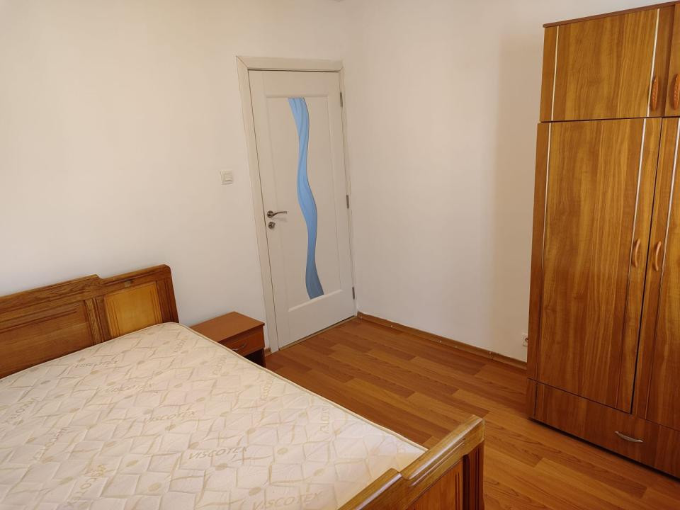 3 camere, Milcov