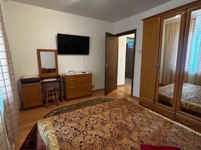 Apartament 2 camere decomandate, 9 Mai