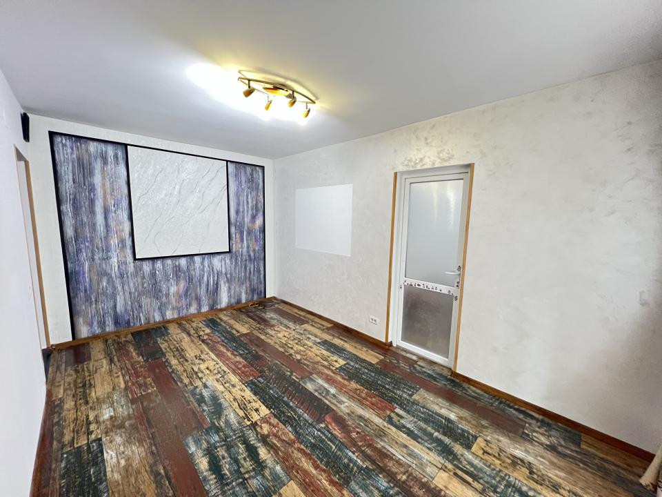 Apartament renovat, 2 camere, Universitate