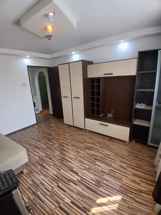 Garsoniera moderna, Mioritei