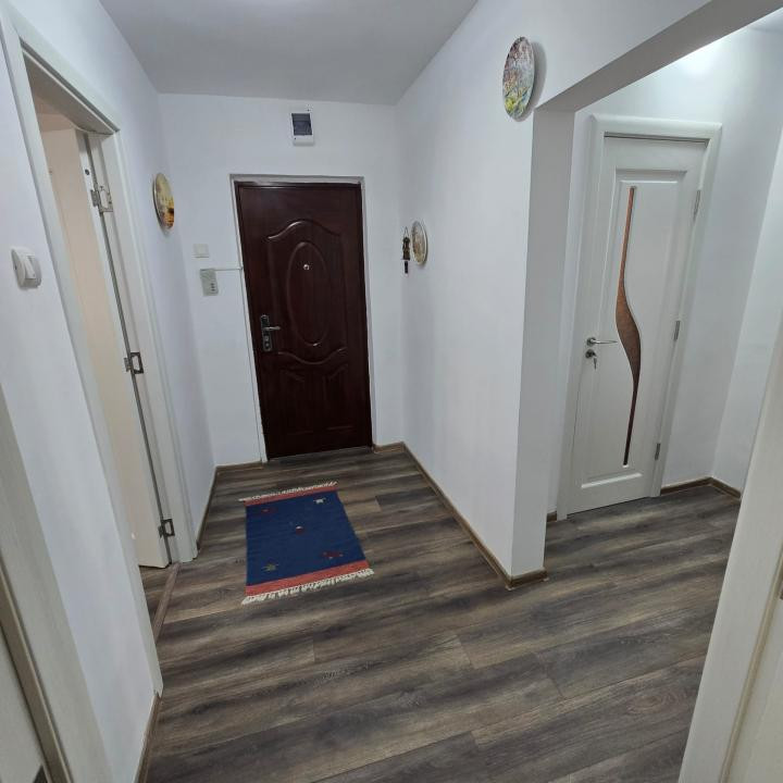 Spre închiriere | Apartament | 3 camere 