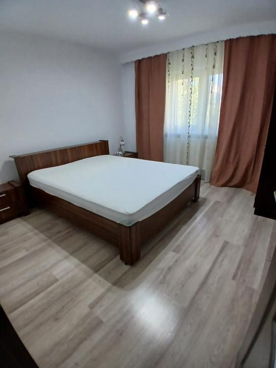 Apartament 3 camere, Bistrita Lac