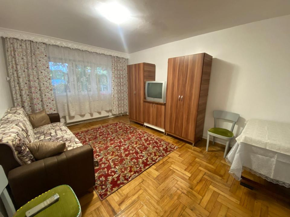 Garsoniera decomandata, Alexandru cel Bun