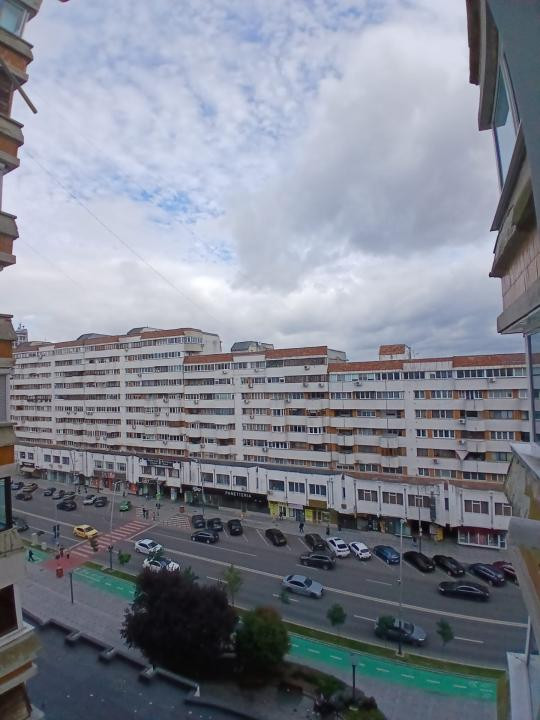 Ultracentral, 3 camere