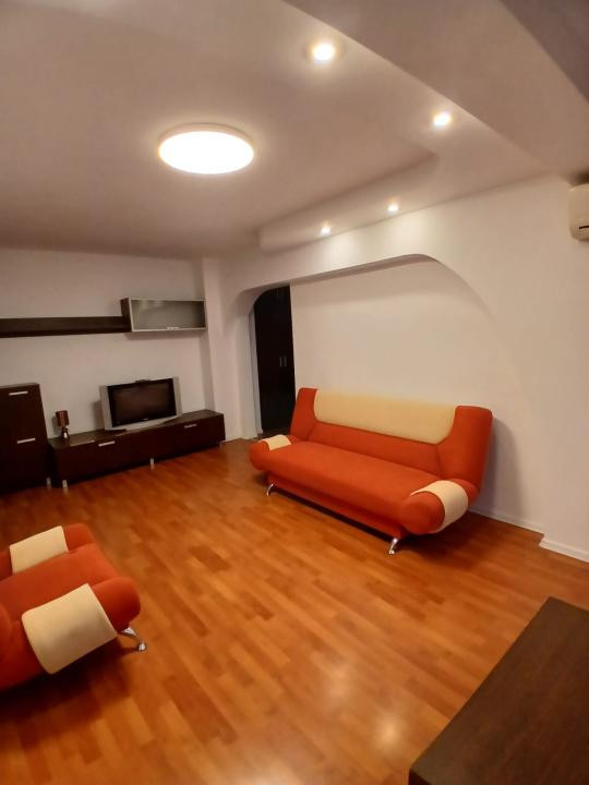 Ultracentral, 3 camere, MODERN