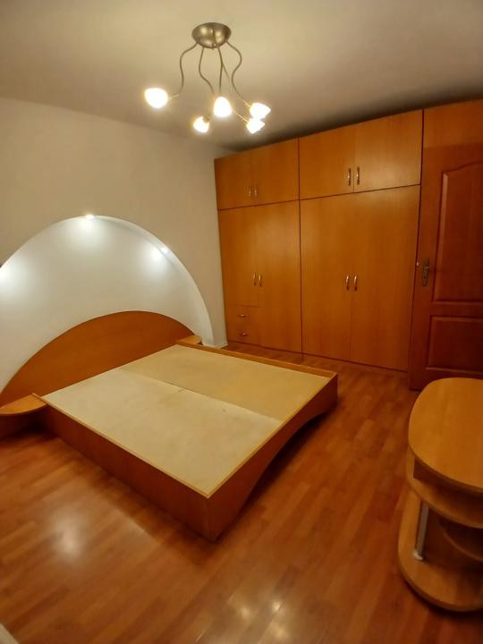 Ultracentral, 3 camere, MODERN