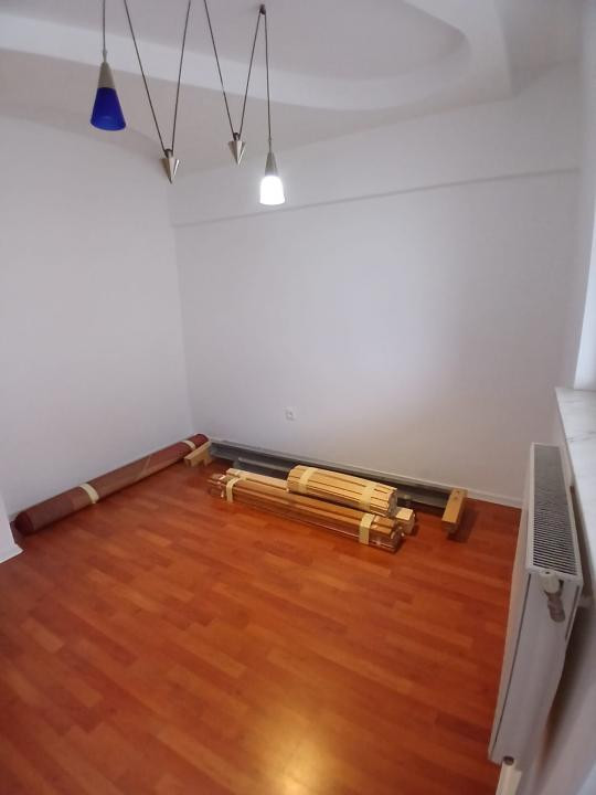 Ultracentral, 3 camere, MODERN