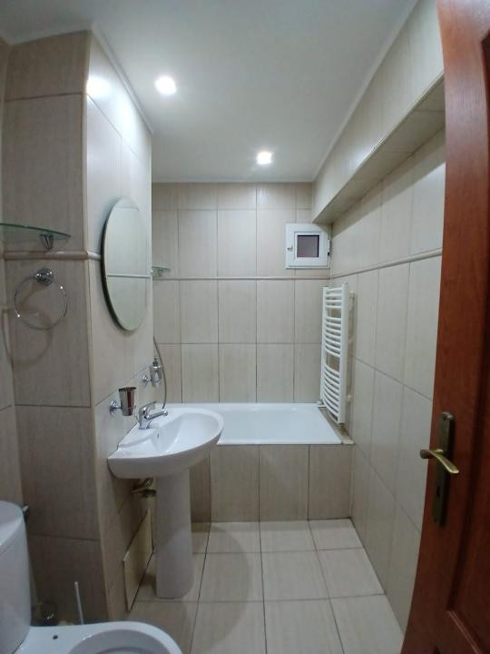 Ultracentral, 3 camere, MODERN