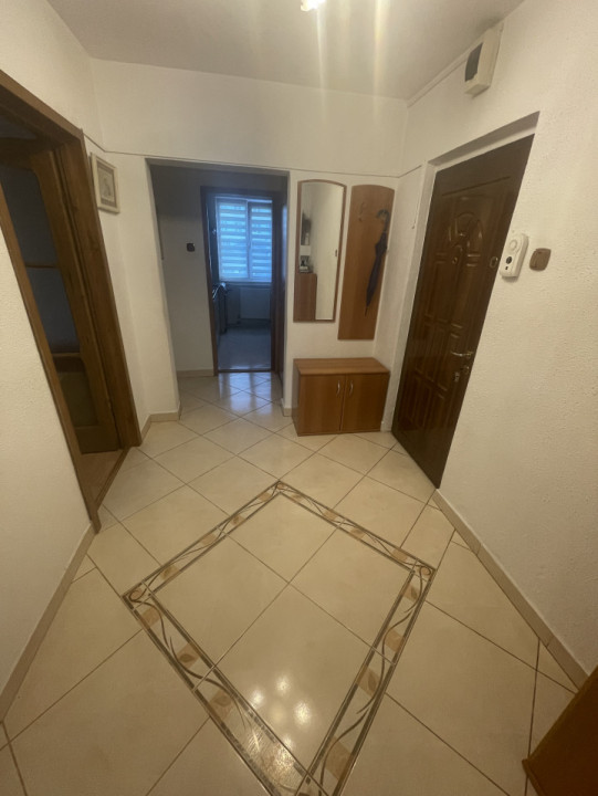 Apartament 2 camere mobilate 