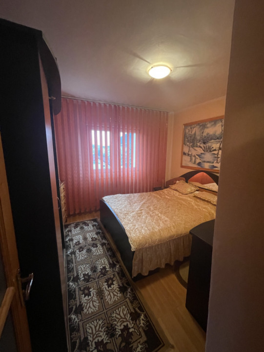 Apartament decomandat Comanesti Proprietar