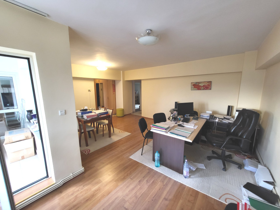 Apartament 3 camere Ultracentral Bloc Nou