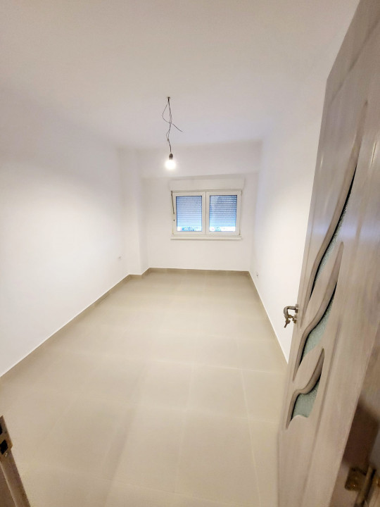 Apartament cu 3 camere dec. Stefan cel Mare