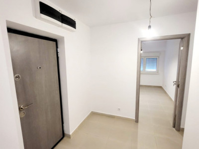 Apartament cu 3 camere dec. Stefan cel Mare