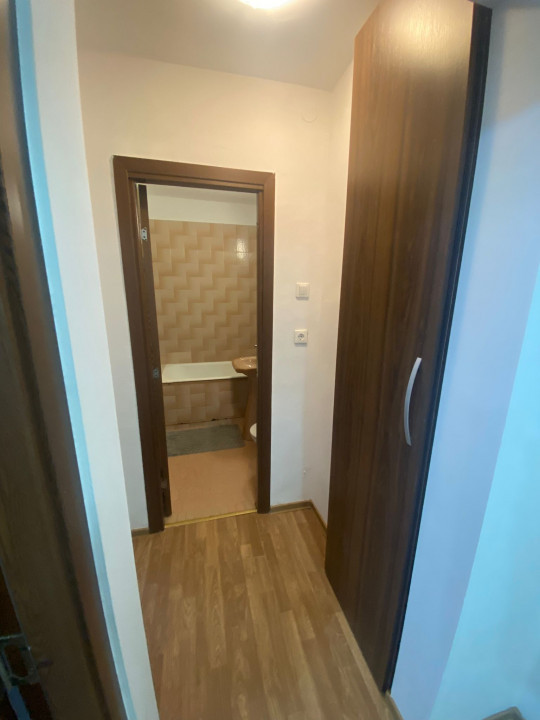 Apartament 3 camere, de inchiriat, Bacau