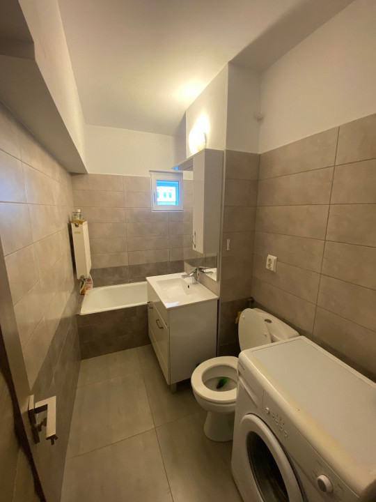 Apartament Ultracentral, 3 camere, de inchiriat, Bacau