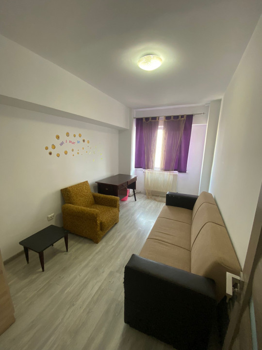 Apartament Ultracentral, 3 camere, de inchiriat, Bacau