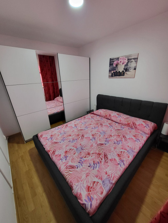 Apartament cu 3 camere str. Mioritei