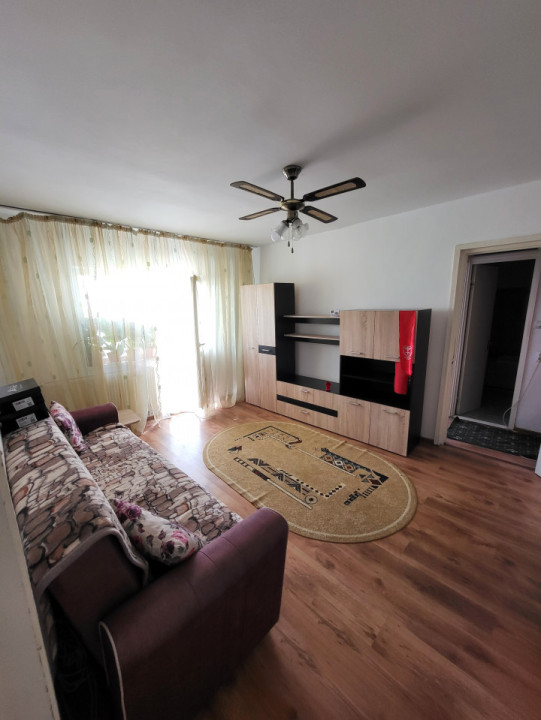 Apartament cu 2 camere zona Universitate