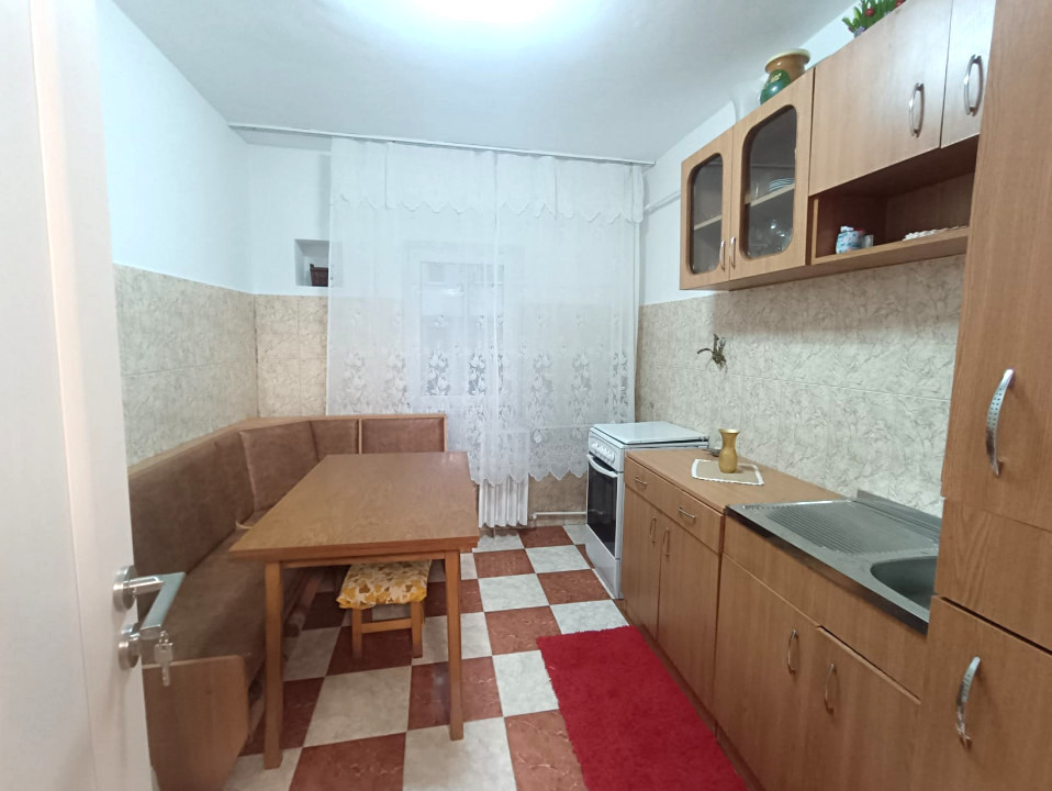 Apartament 2 camere, de inchiriat, Republicii