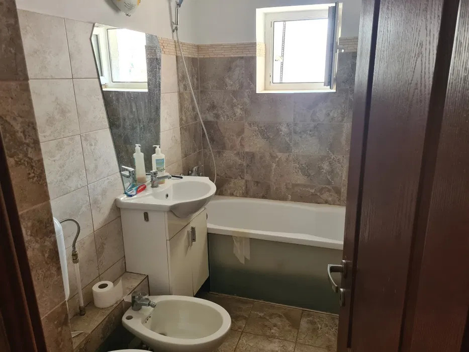 Apartament de inchiriat, 3 camere, Mioritei