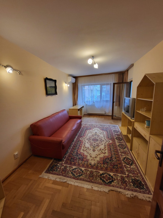 Apartament 4 camere, Ultracentral