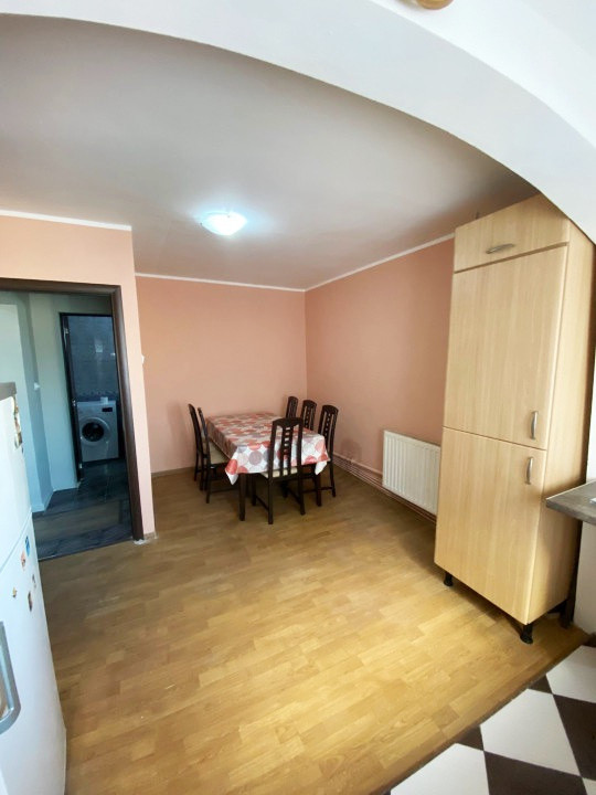 Apartament 2 camere, Universitate
