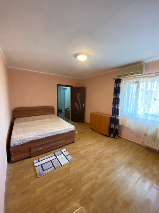 Apartament 2 camere, Universitate