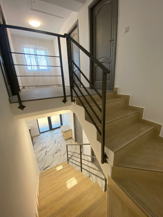 Casa 2024 cu 4 camere, terasa si curte, Sarata