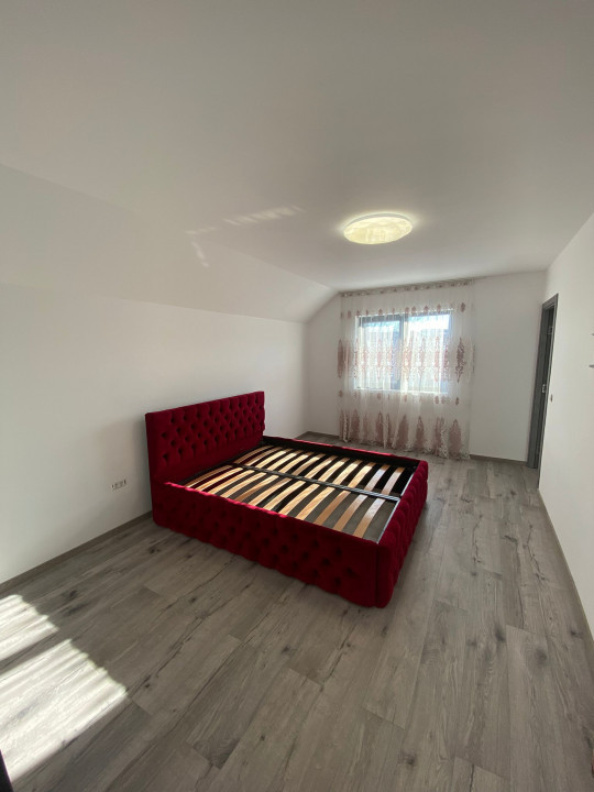 Casa 2024 cu 4 camere, terasa si curte, Sarata