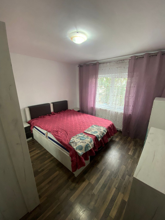 Apartament 2 camere, decomandat, Mioritei