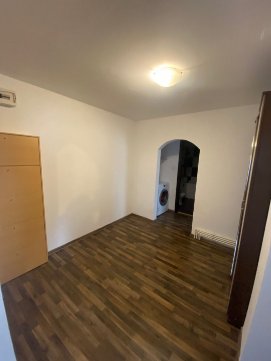 Apartament 2 camere, decomandat, Mioritei