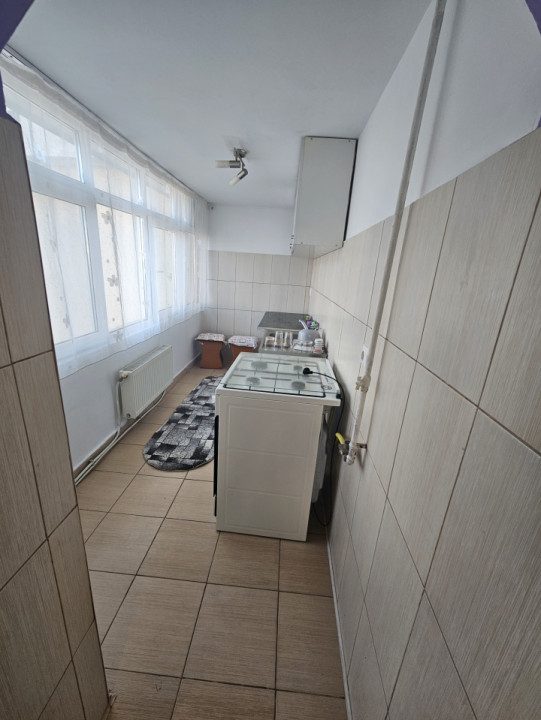 3 camere Martir Horia 