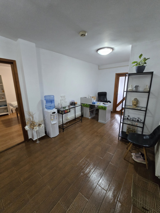 Spatiu birou/cabinet