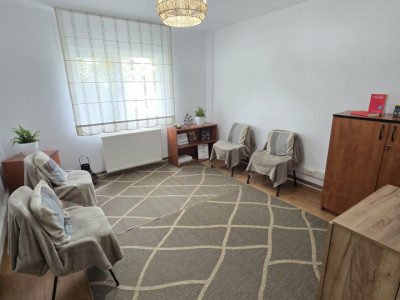 Apartament 3 camere pretabil birou