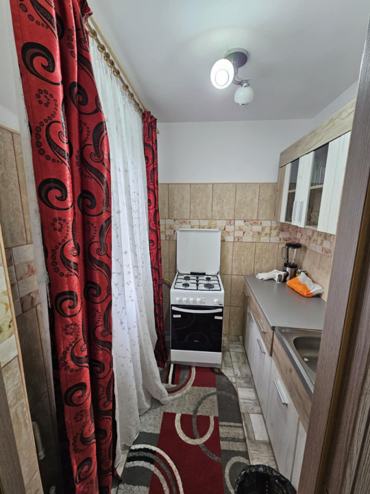 Apartament renovat, etaj 1