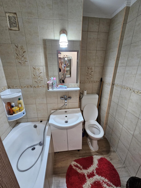 Apartament renovat, etaj 1