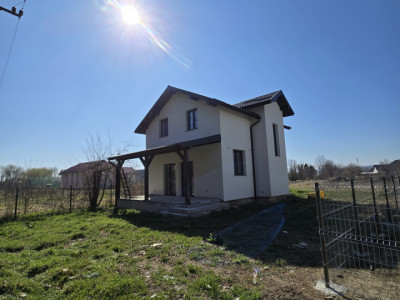 Casa langa Parcul Dendrologic