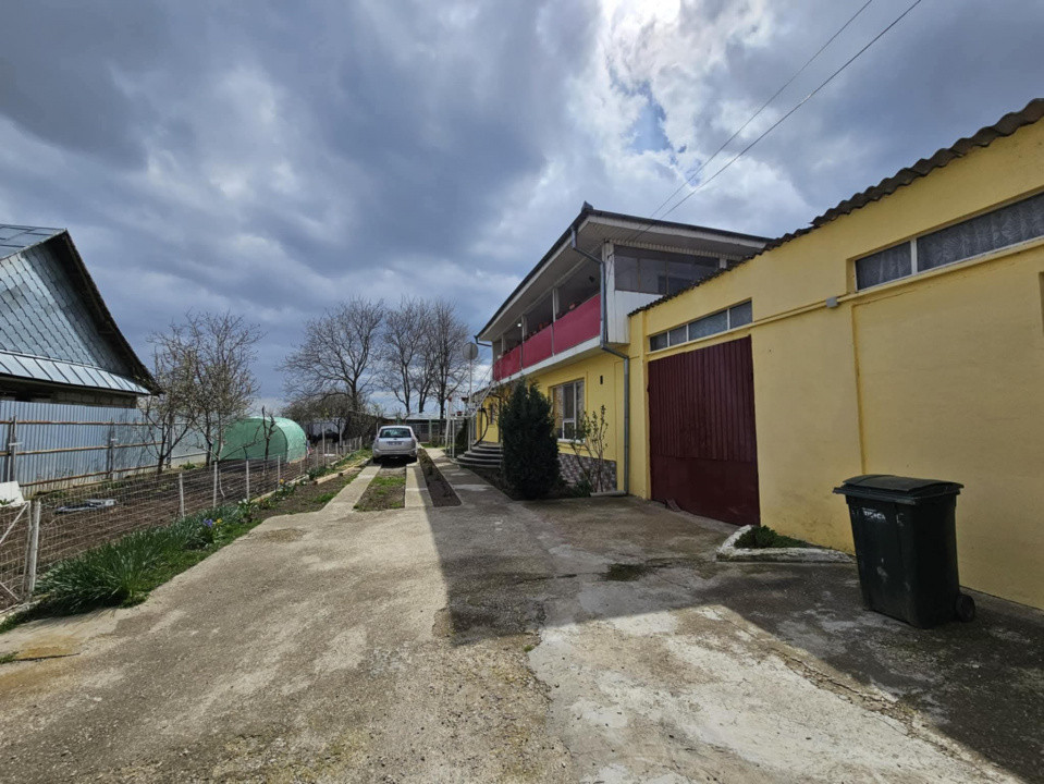 Casă de vânzare 180 mp, Sascut - Bacău