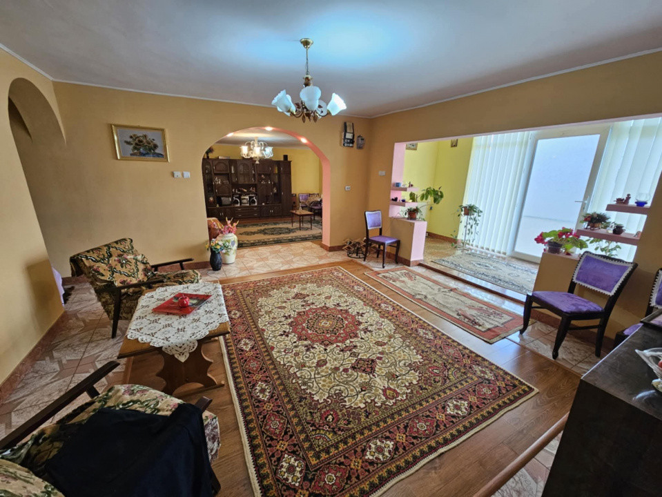 Casă de vânzare 180 mp, Sascut - Bacău