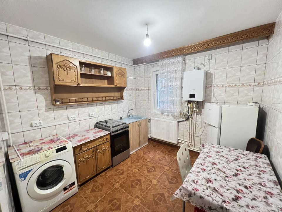 Apartament 2 camere, Universitate