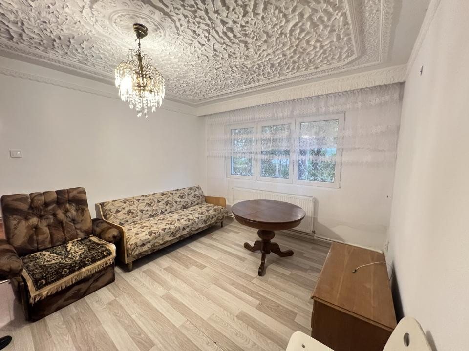 Apartament 2 camere, Universitate