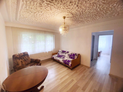 Apartament 2 camere, Universitate