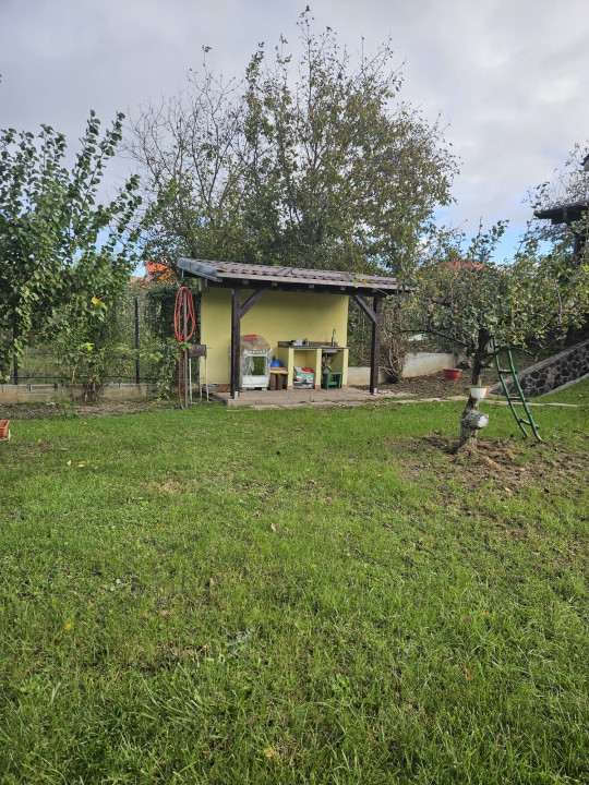 Vilă 5 camere, modernă, Serbănești
