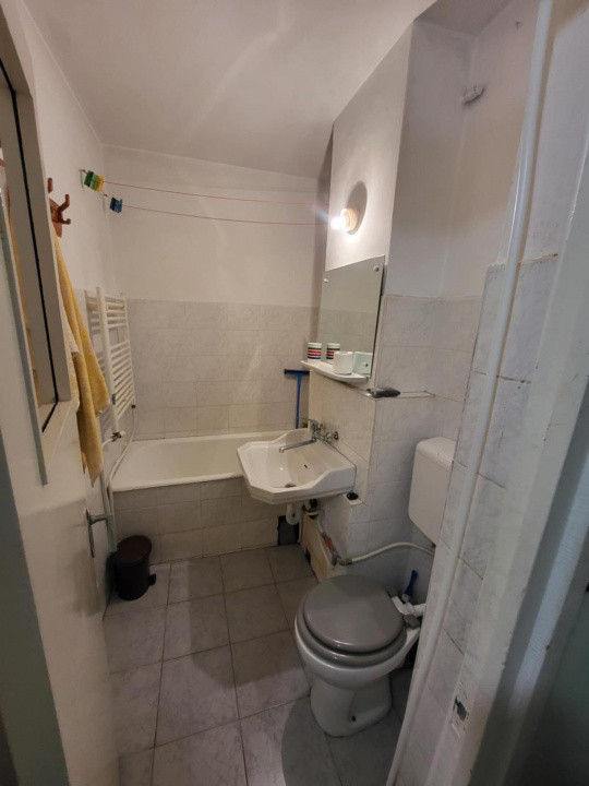 Apartament de inchiriat zona Cora