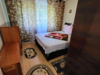 Apartament de inchiriat zona Cora