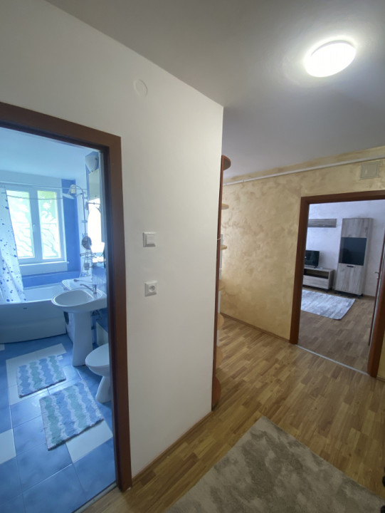 Apartament 2 camere, decomandat, zona Universității 