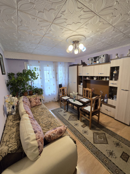 2 camere Milcov