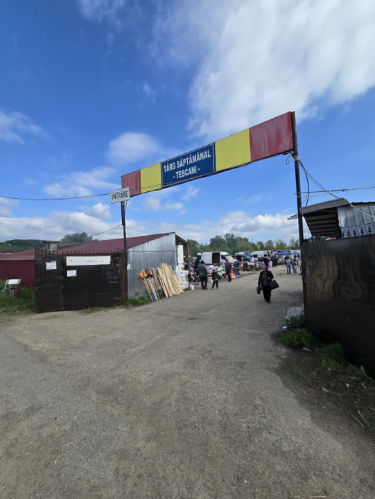 Spatii comerciale + Afacere la Cheie in targurile saptamanale(Tescani,Livezi)