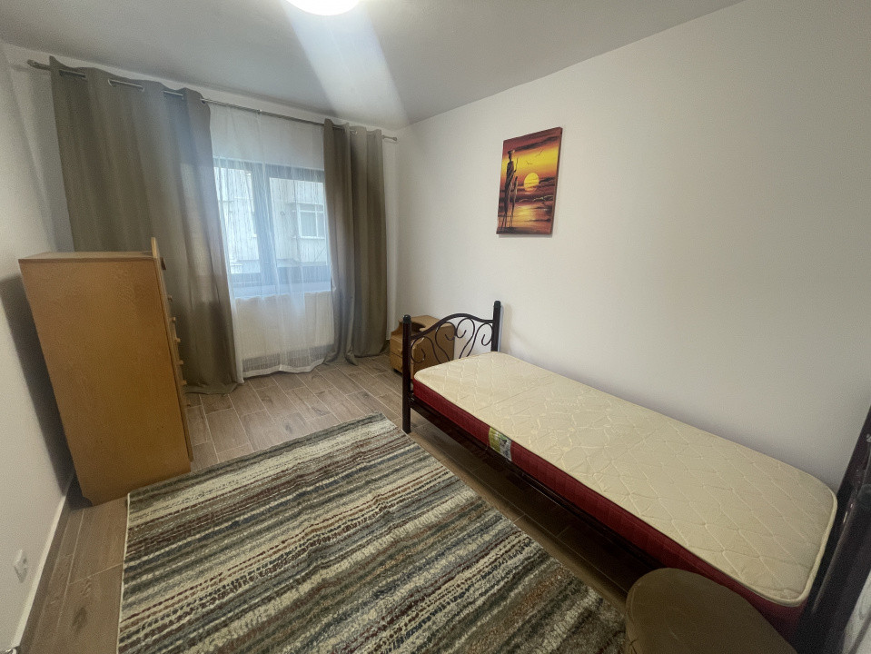 3 camere decomandate-Mall