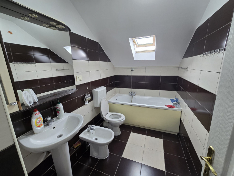 Apartament modern zona Bucegi